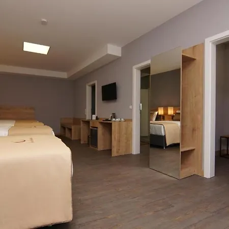 Casa Constanza Garni