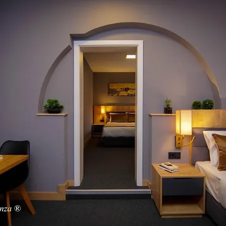 Casa Constanza Garni Hotel