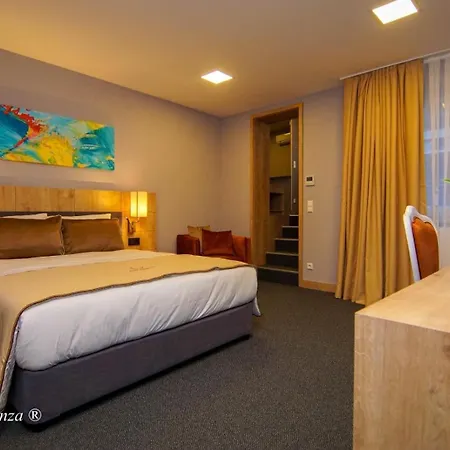 Hotell Casa Constanza Garni *