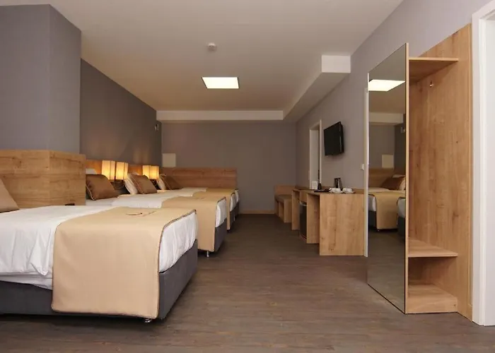 Casa Constanza Garni Hotel *