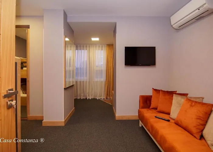 فندق Casa Constanza Garni